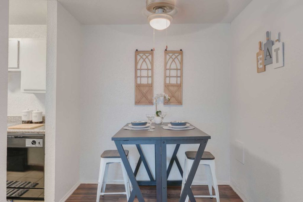 Arbor Square Apartments, College Station, Bryan, TX; near Texas A&M University; shuttle route to campus; pet friendly one and two bedroom apartment homes